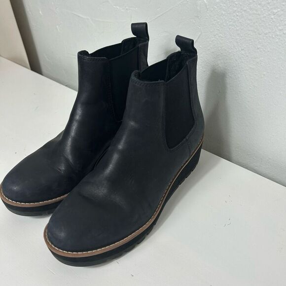 Eileen fisher washed leather wedge Chelsea booties size 8 - Picture 4 of 9